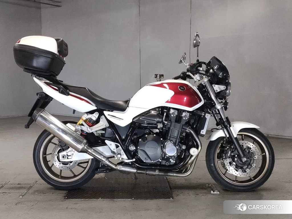 Проданный Honda CB1300SF 2014 из Японии