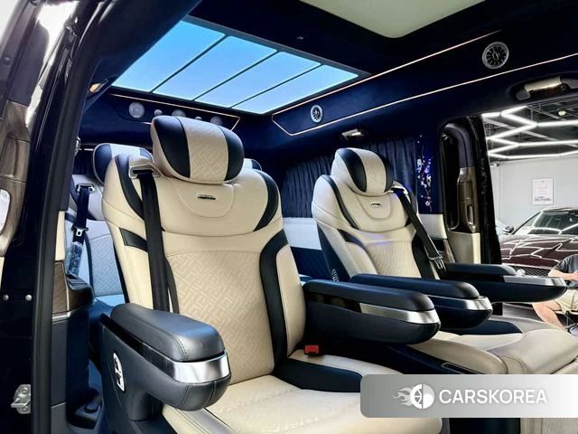 Mercedes-Benz V-class 2021 Черный из Китая