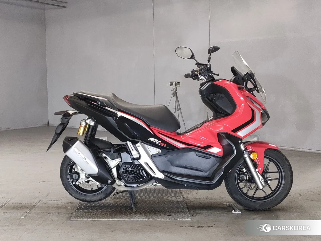 Проданный Honda ADV150 2019 из Японии, фото 2