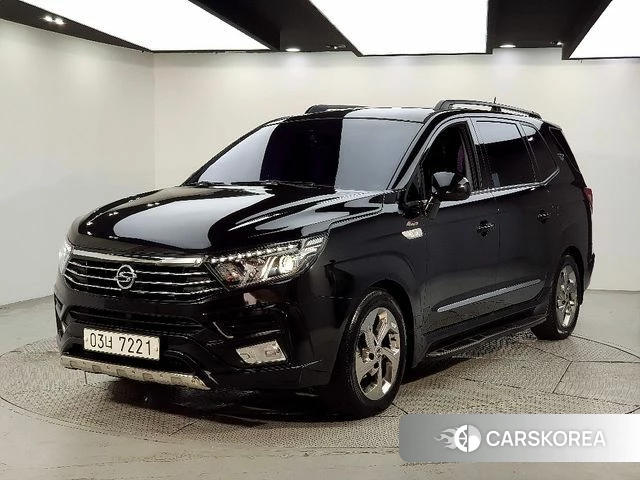 Ssangyong Korando Turismo 2018 Черный из Кореи