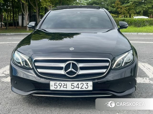Mercedes-Benz E-Class W213 2018 Черный из Кореи