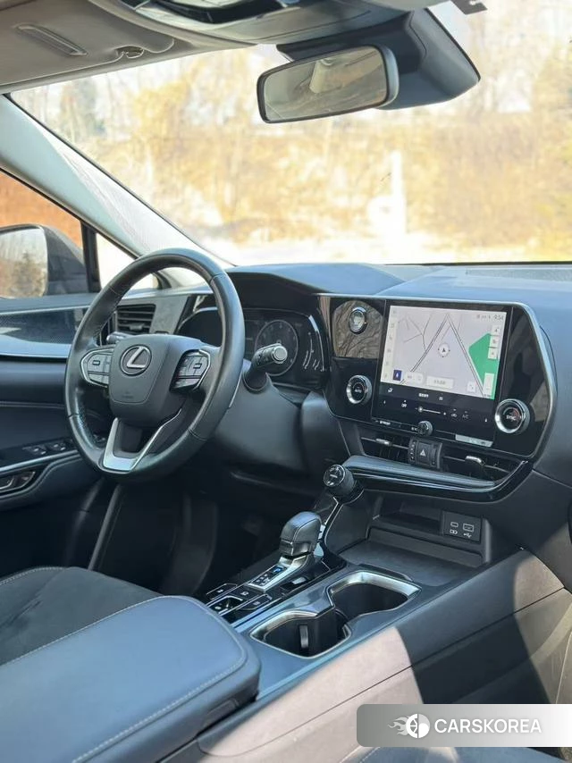 Lexus NX 2023 Темно-серый из Китая