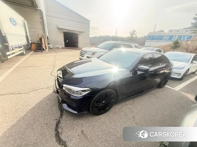 BMW 5 Series (G30) 2019 Черный из Кореи