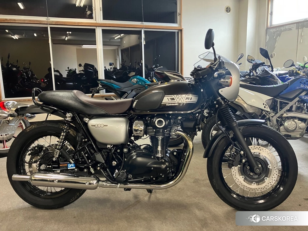Проданный Kawasaki W800 CAFE 2019 из Японии