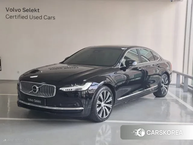 Volvo S90 2024 Черный из Кореи