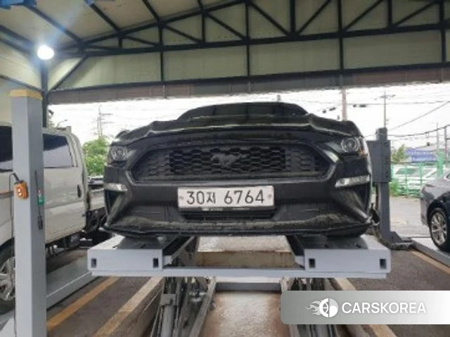 Ford Mustang 2018 Черный из Кореи