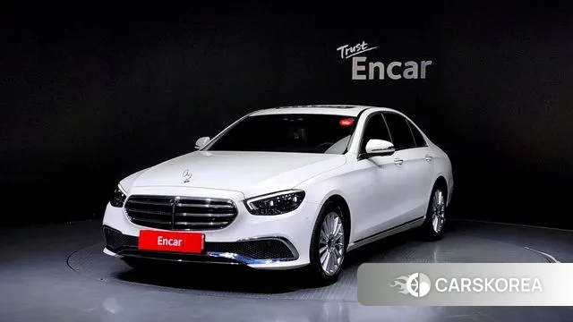 Mercedes-Benz E-Class W213 2022 Белый из Кореи