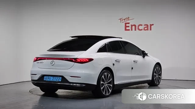 Mercedes-Benz EQE V295 2022 Белый из Кореи