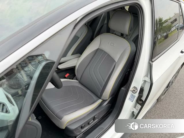 Volkswagen ID.3 2024 Белый из Китая