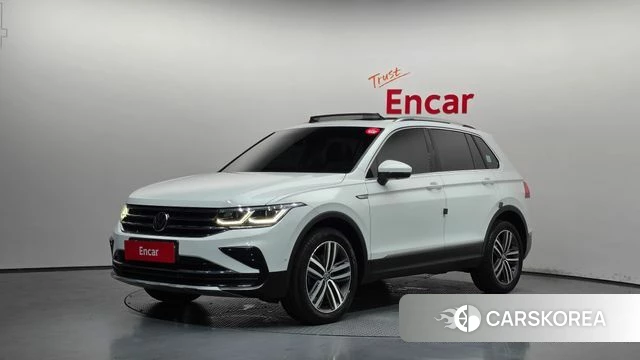 Volkswagen Tiguan second Generation 2022 Белый из Кореи