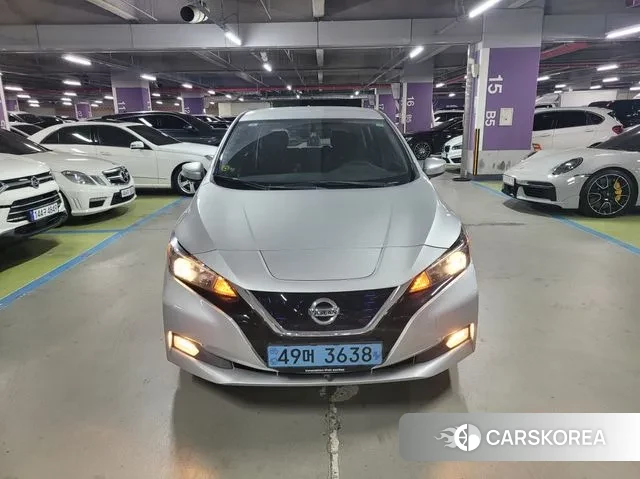 Nissan Leaf (ZE1) 2019 Серебряный из Кореи
