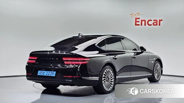 Genesis Electrified G80 (RG3) 2023 Черный из Кореи