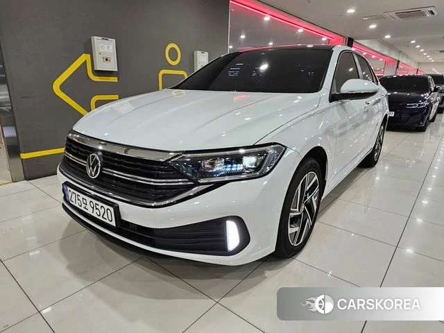 Volkswagen 7th Generation of Jetta 2023 Белый из Кореи