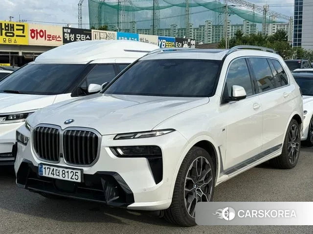 BMW X7 (G07) 2024 Белый из Кореи