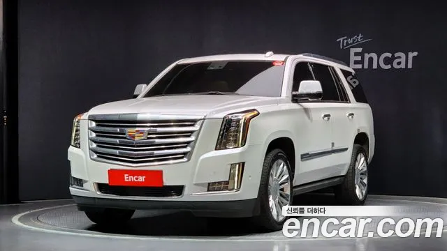 Cadillac Escalade 2020 Белый из Кореи