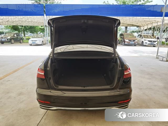 Audi A6L 2024 Черный из Китая