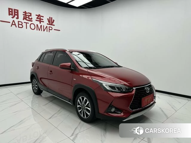 Toyota YARIS L Zhixuan 2022 Красный из Китая