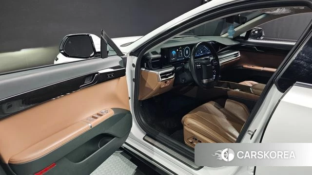 Hyundai Grandeur (GN7) 2023 Белый из Кореи