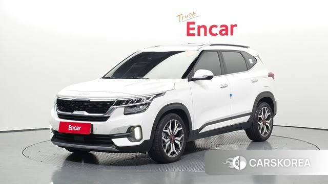 Kia Seltos 2022 Белый из Кореи