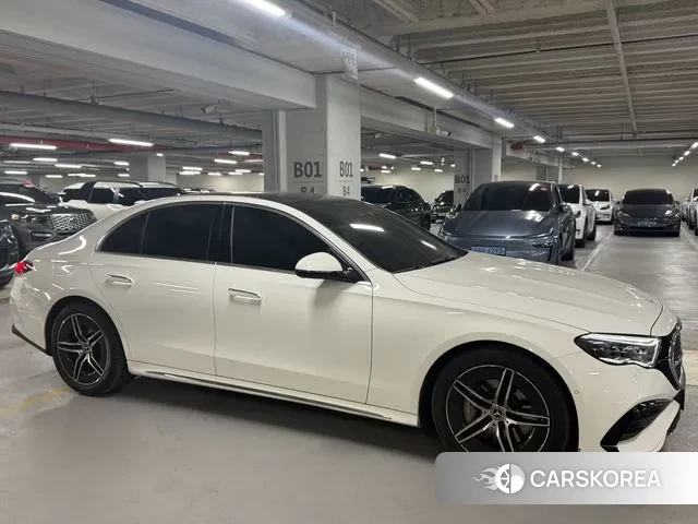 Mercedes-Benz E-Class W214 2024 Белый из Кореи