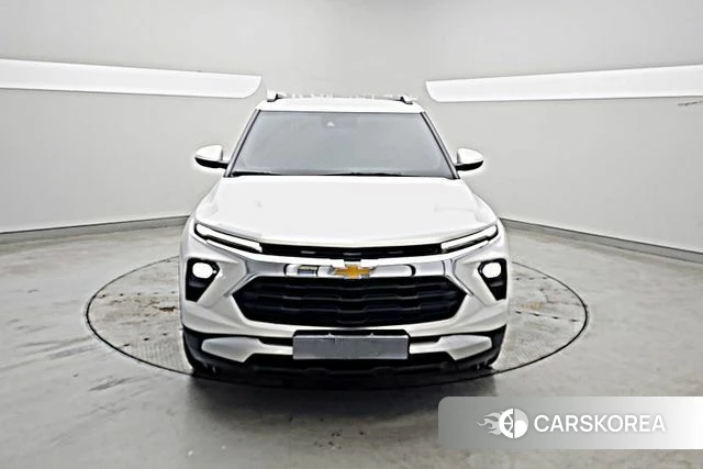 Chevrolet (GM Daewoo) The New Trail Blazer 2023 Белый из Кореи