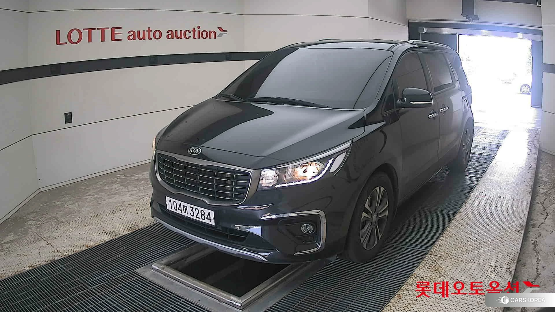 Kia Carnival 2020 Aurora Black Pearl из Кореи