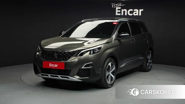 Peugeot 5008 second generation 2021 Серый из Кореи
