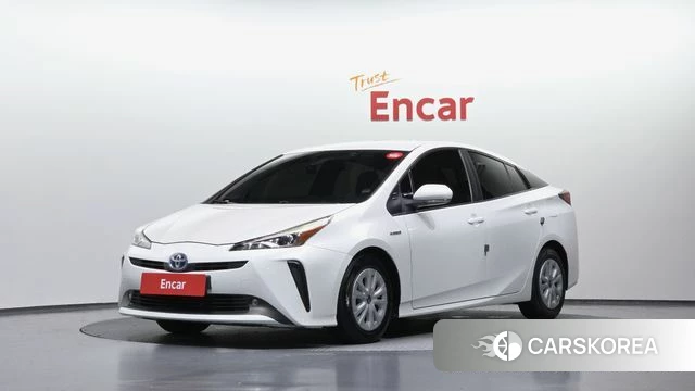 Toyota Prius 4th Generation 2019 Белый из Кореи