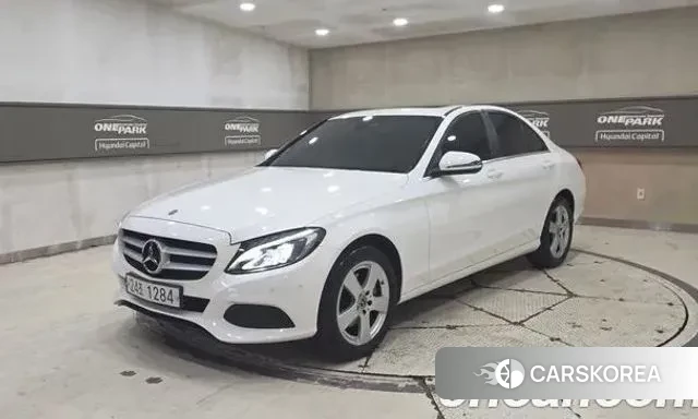 Mercedes-Benz C-Class W205 2018 Белый из Кореи