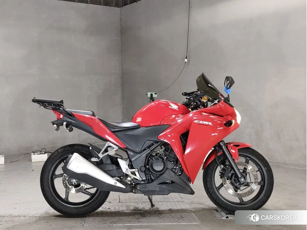 Проданный Honda CBR250R 2013 из Японии