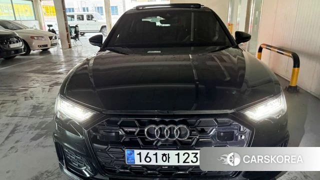 Audi A6 (C8) 2025 Черный из Кореи