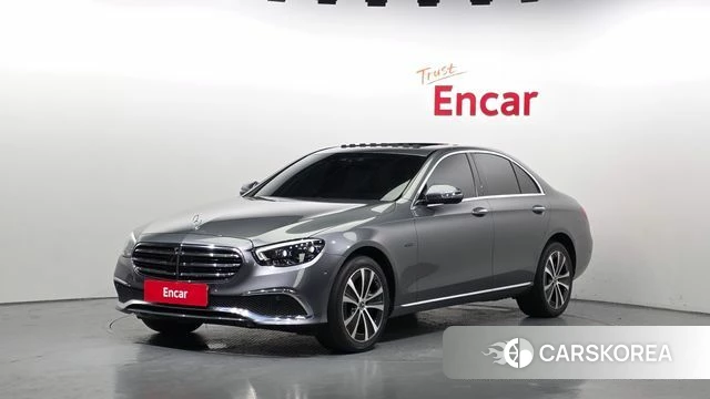 Mercedes-Benz E-Class W213 2021 Серый из Кореи