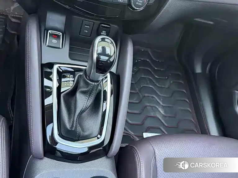 Nissan Qashqai 2022 Черный из Китая
