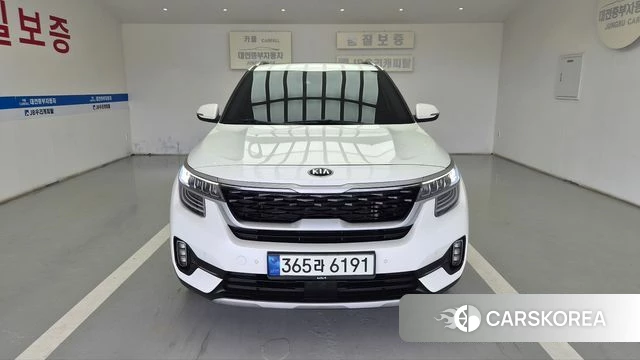 Kia Seltos 2021 Белый из Кореи