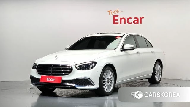 Mercedes-Benz E-Class W213 2021 Белый из Кореи