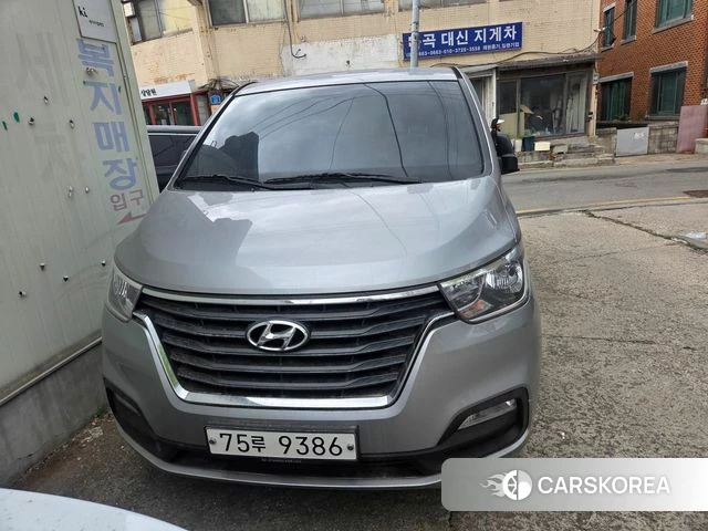 Hyundai The New Grand Starex 2021 Серебряный из Кореи