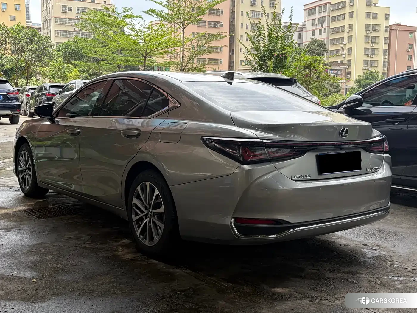 Lexus ES 2026 Silver/gray из Китая