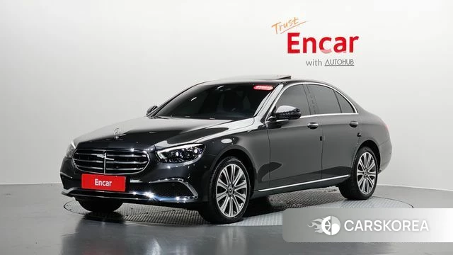 Mercedes-Benz E-Class W213 2023 Серый из Кореи