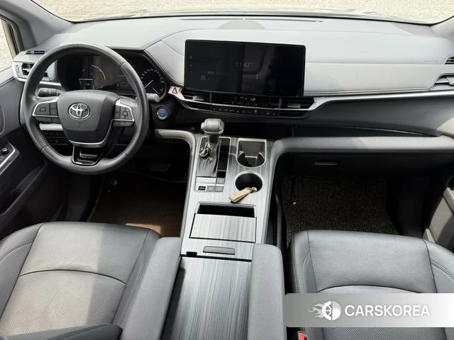 Toyota Saina 2022 Черный из Китая