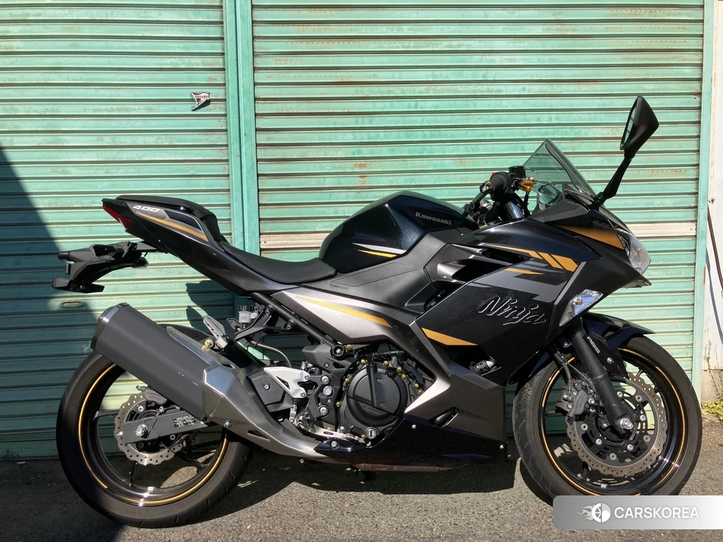 Проданный Kawasaki Ninja 400-2 2022 из Японии, фото 2