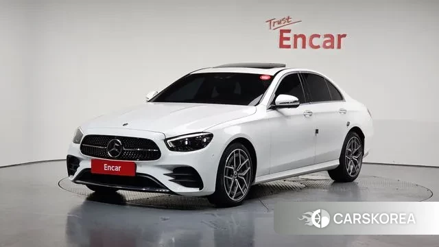 Mercedes-Benz E-Class W213 2021 Белый из Кореи