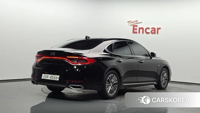 Hyundai Grandeur IG Hybrid 2019 Белый из Кореи