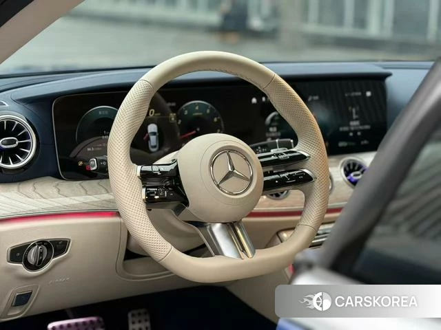 Mercedes-Benz E-class (imported) 2023 Синий из Китая