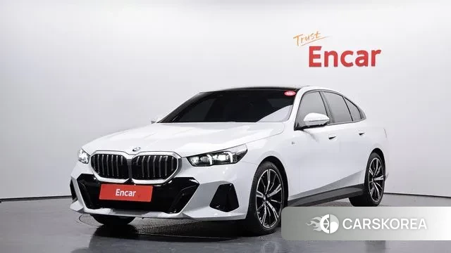 BMW 5 Series (G60) 2024 Белый из Кореи