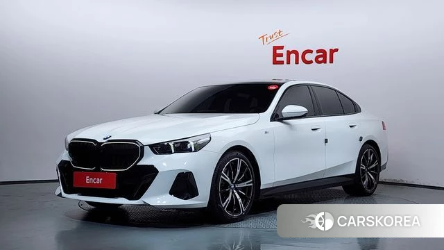 BMW 5 Series (G60) 2024 Белый из Кореи