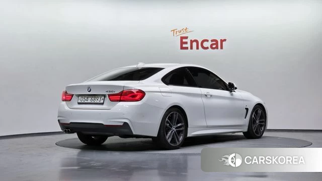 BMW 4 Series (F32) 2018 Белый из Кореи