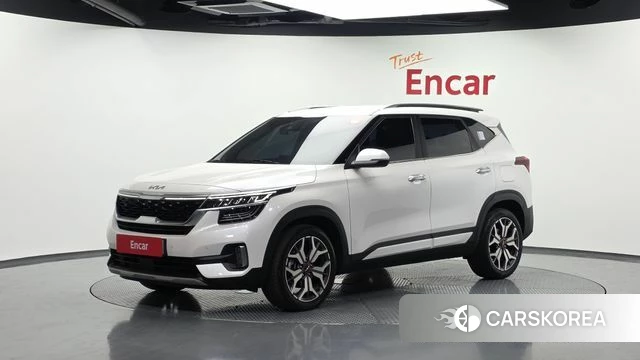Kia Seltos 2022 Белый из Кореи