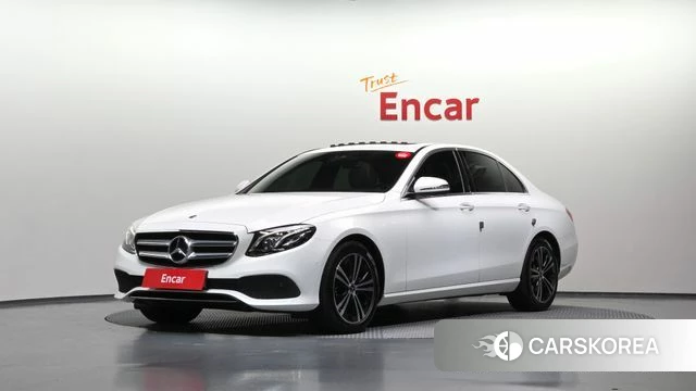 Mercedes-Benz E-Class W213 2020 Белый из Кореи