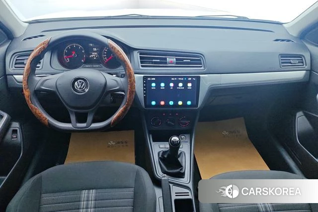 Volkswagen Lavida 2022 Белый из Китая