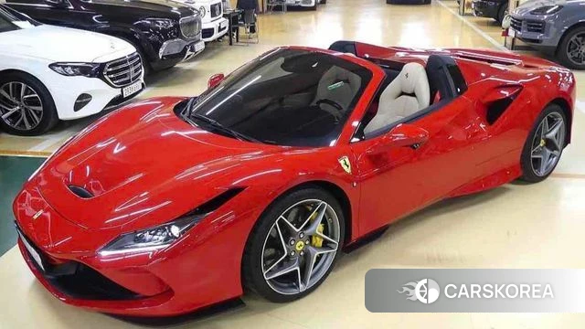 Ferrari F8 Spider 2022 Красный из Кореи